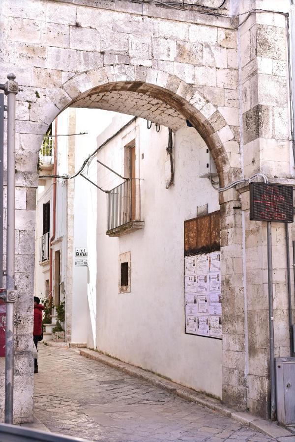 L'Angolo Di Gaudi, Alcoba Blanca ปูติญญาโน ภายนอก รูปภาพ